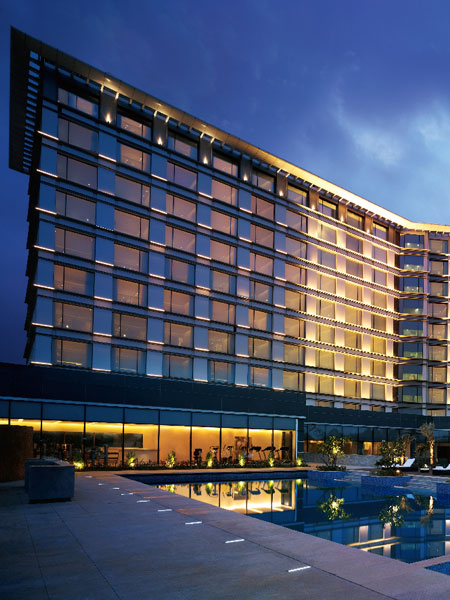 Willkommen in den Taj Hotels Palaces Resorts Safaris